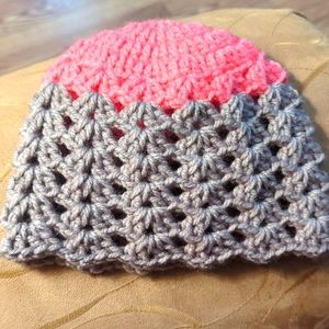 Baby hat 6-12 mos